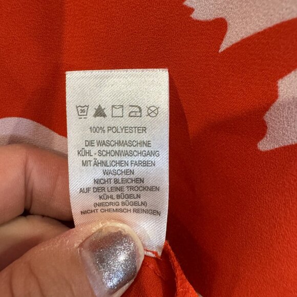 Lila Rose 2xl Sleeveless Floral Blouse Red-Orange Blue and Blush Flowers EUC - Picture 5 of 6